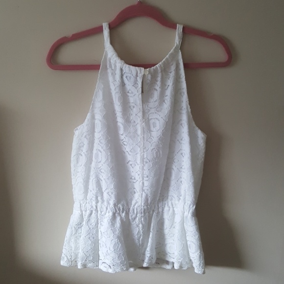 White eyelet top - Picture 2 of 3